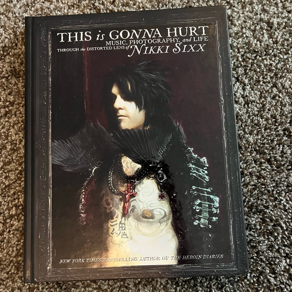 Nikki Sixx this I gonna hurt book